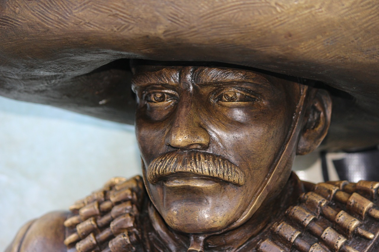 mexico statue bronze free photo