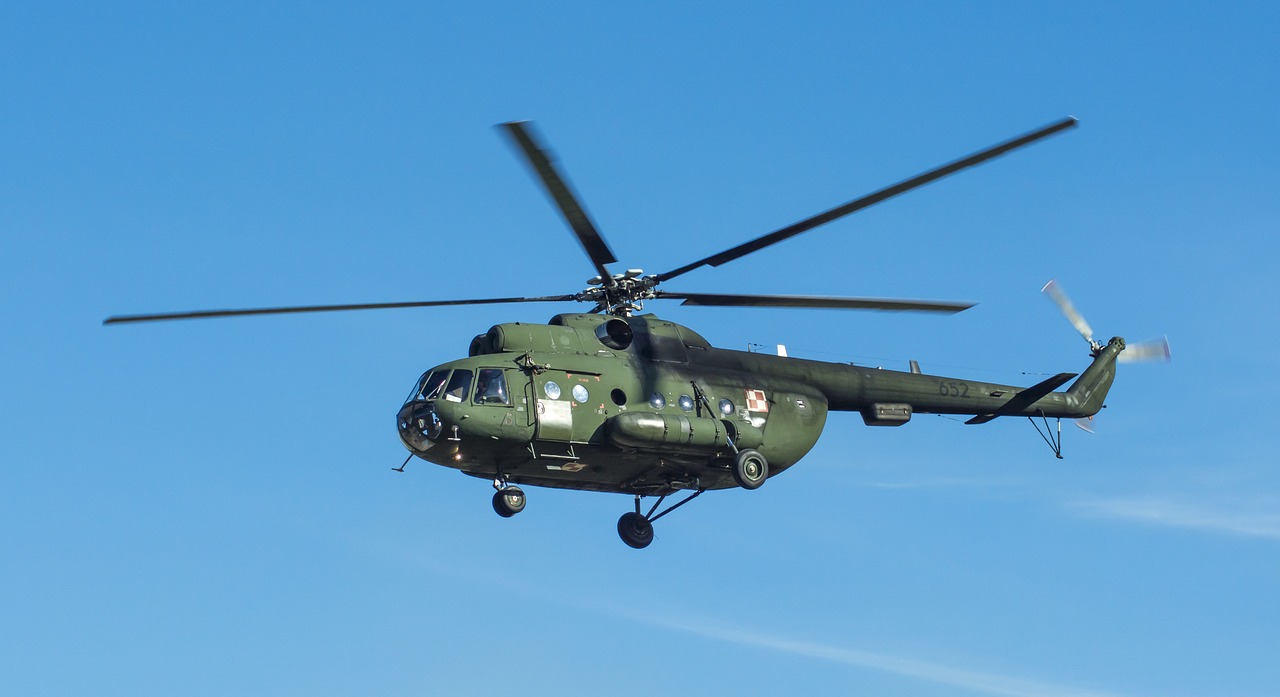 mi-8 helicopter air show free photo