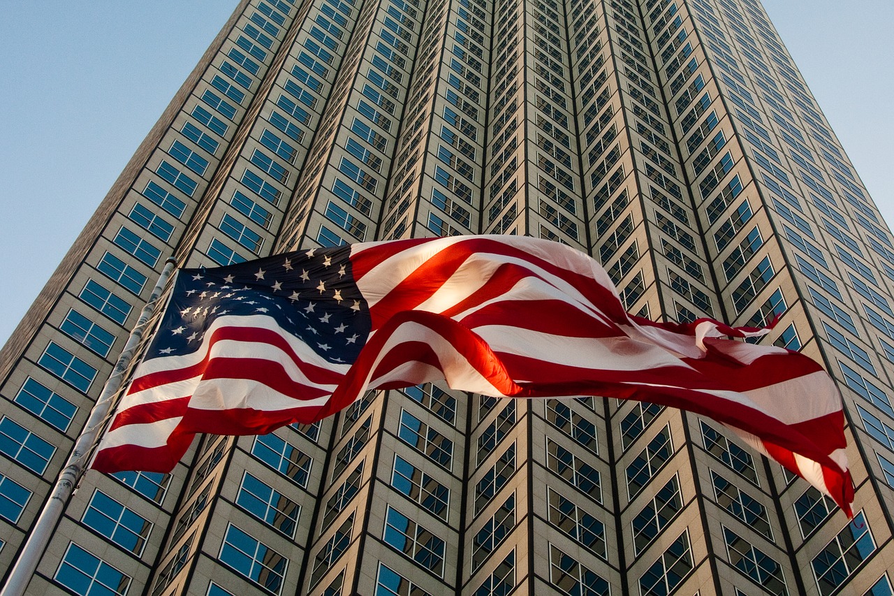 miami skyscraper flag free photo