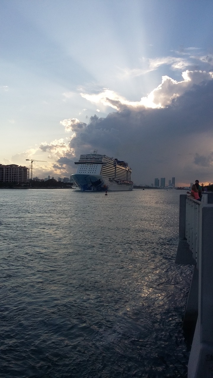 miami beach cruise sunset free photo