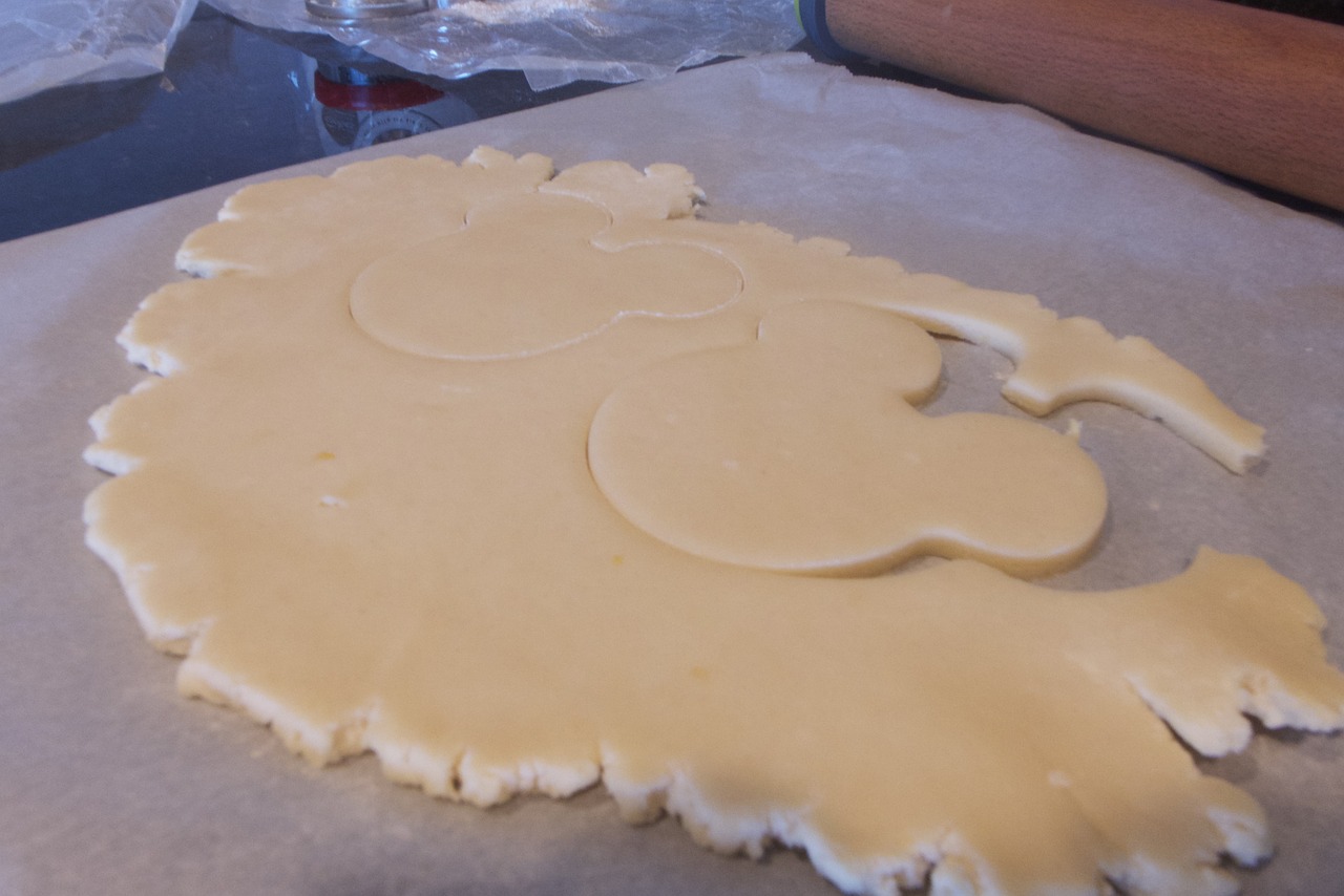 mickey mouse cookie cookie baking free photo