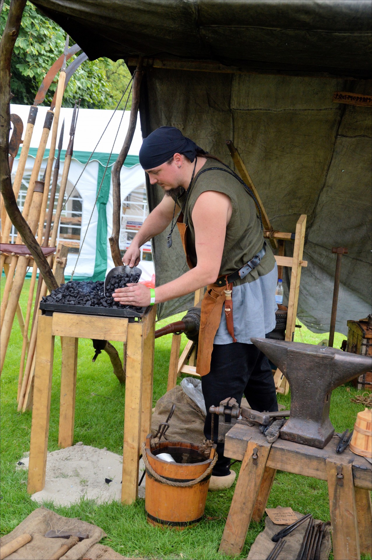 middle ages crafts market free photo