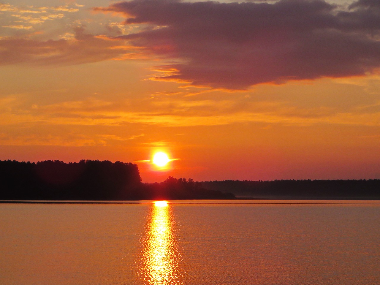 midnight sun lake onega sunset free photo