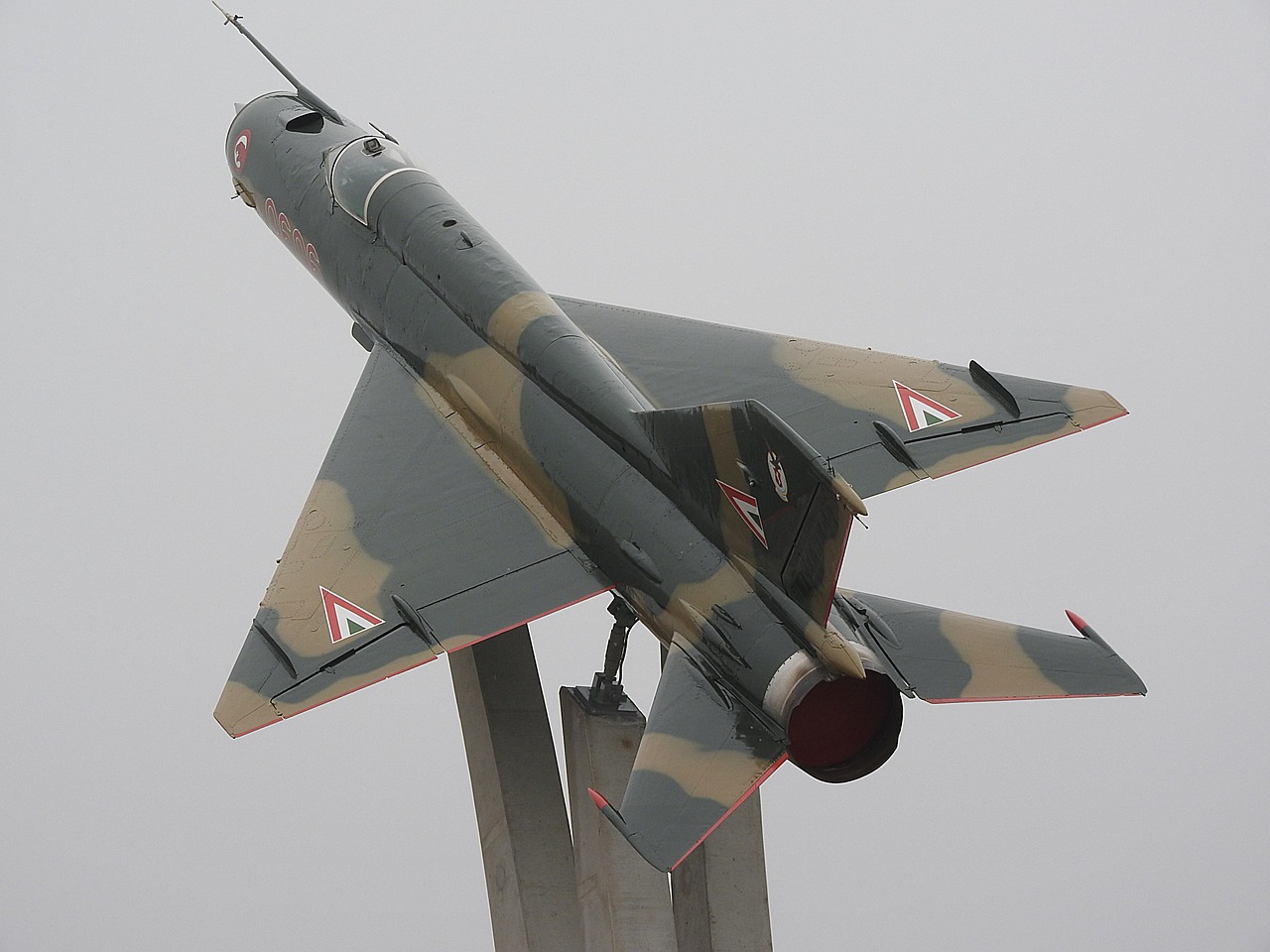 mig-21 fighter aircraft old free photo