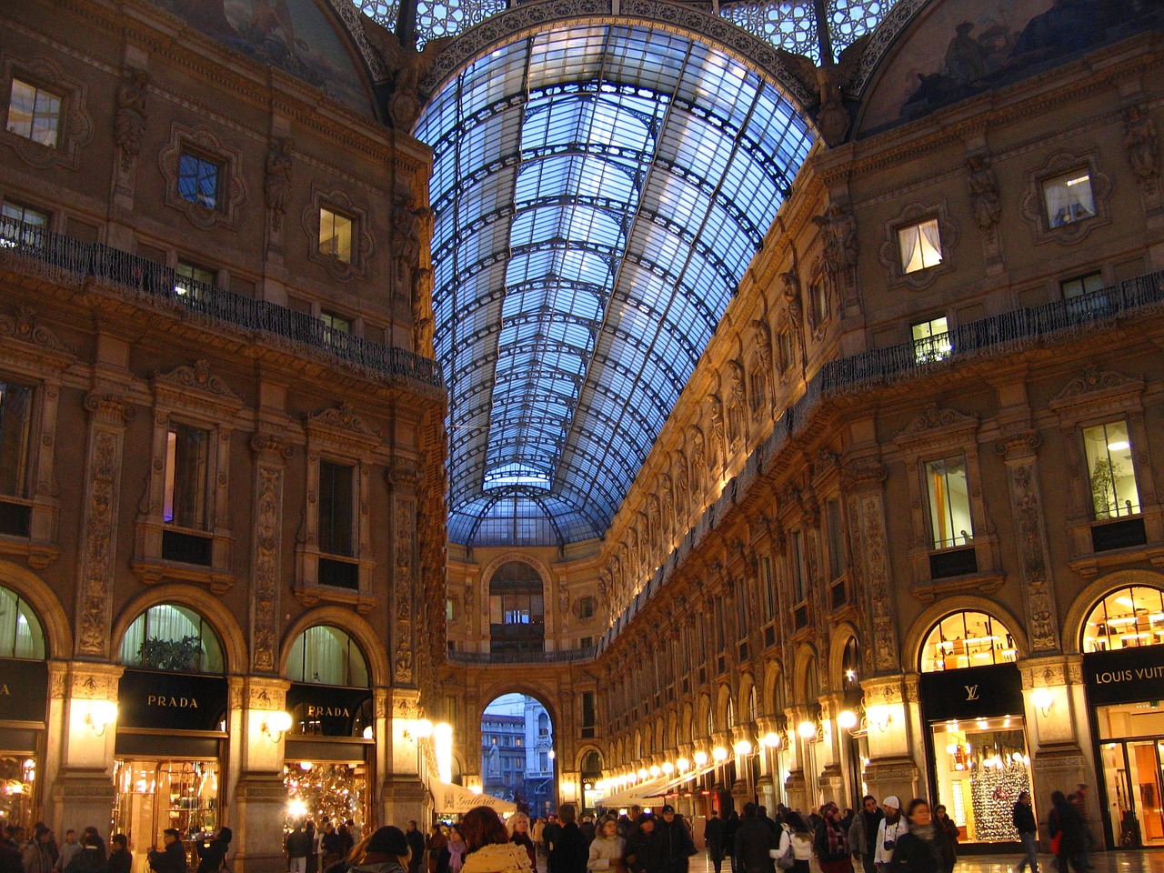 milan gallery vittorio emanuele free photo