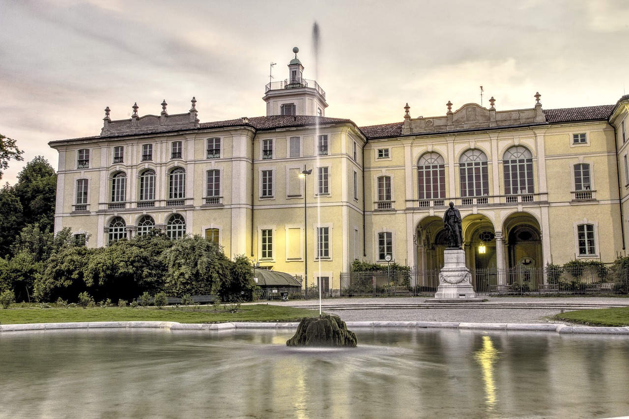 milan architecture hdr free photo