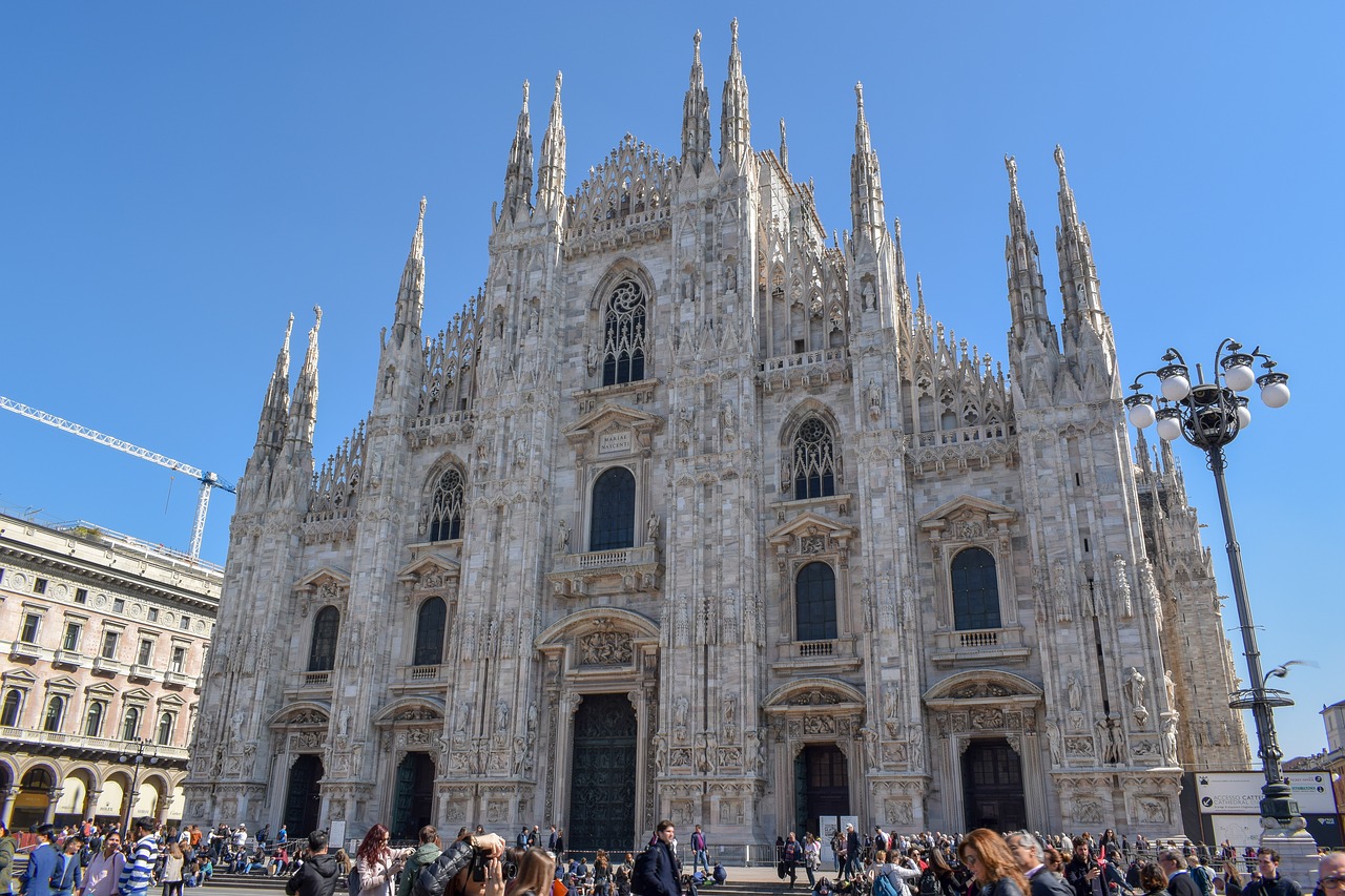 milan  duomo  italy free photo