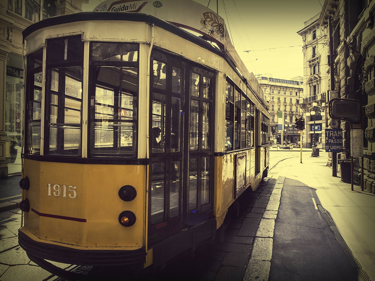 miland italy tram free photo