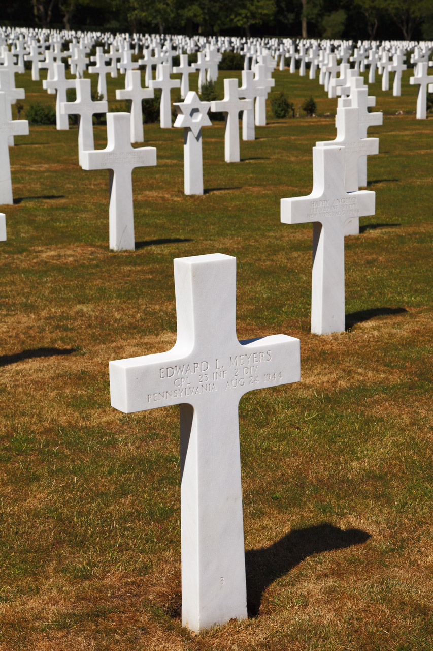 american army cemetery free photo