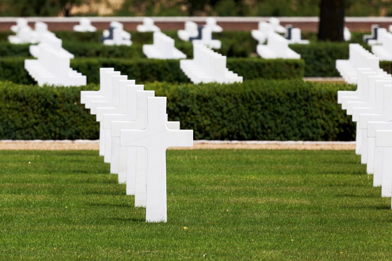 american army cemetery free photo