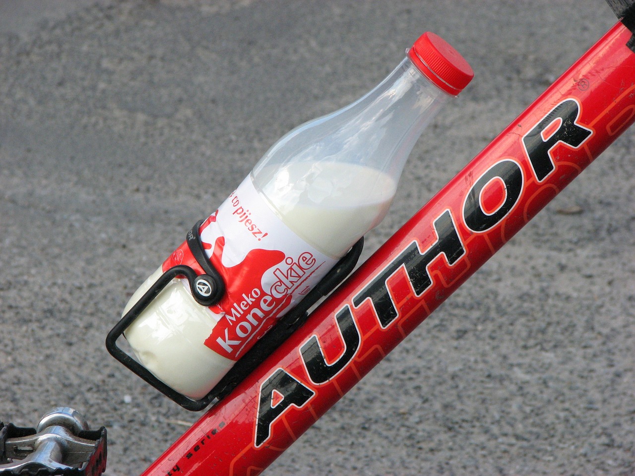 milk koneckie milk bike free photo