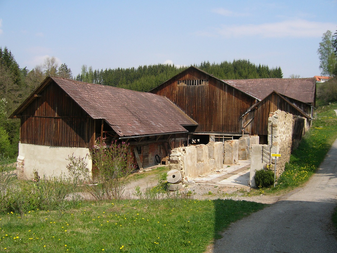 mill farmhouse barn free photo