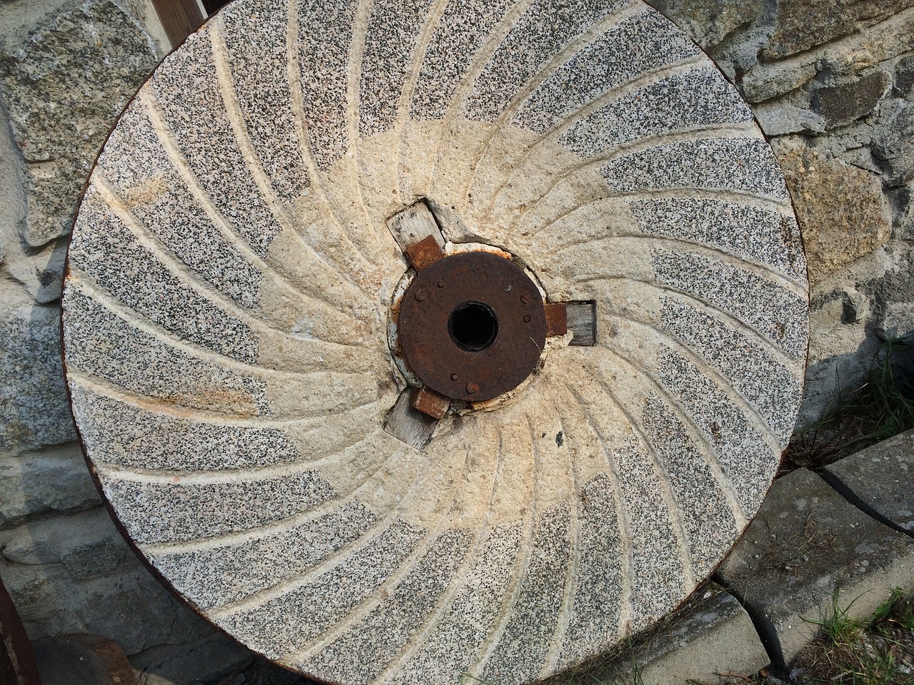 mill grind millstone free photo