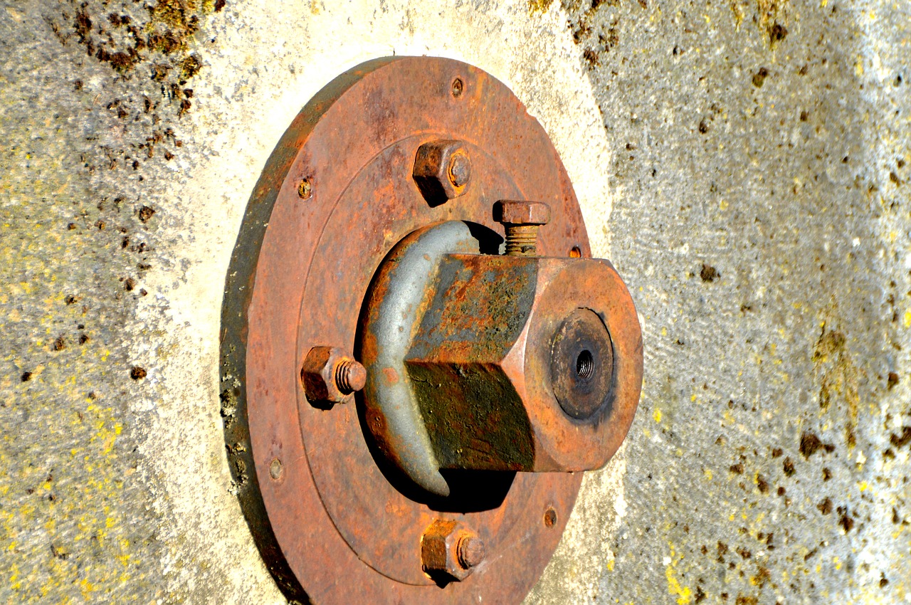 mill wheel screw hexagon nut free photo