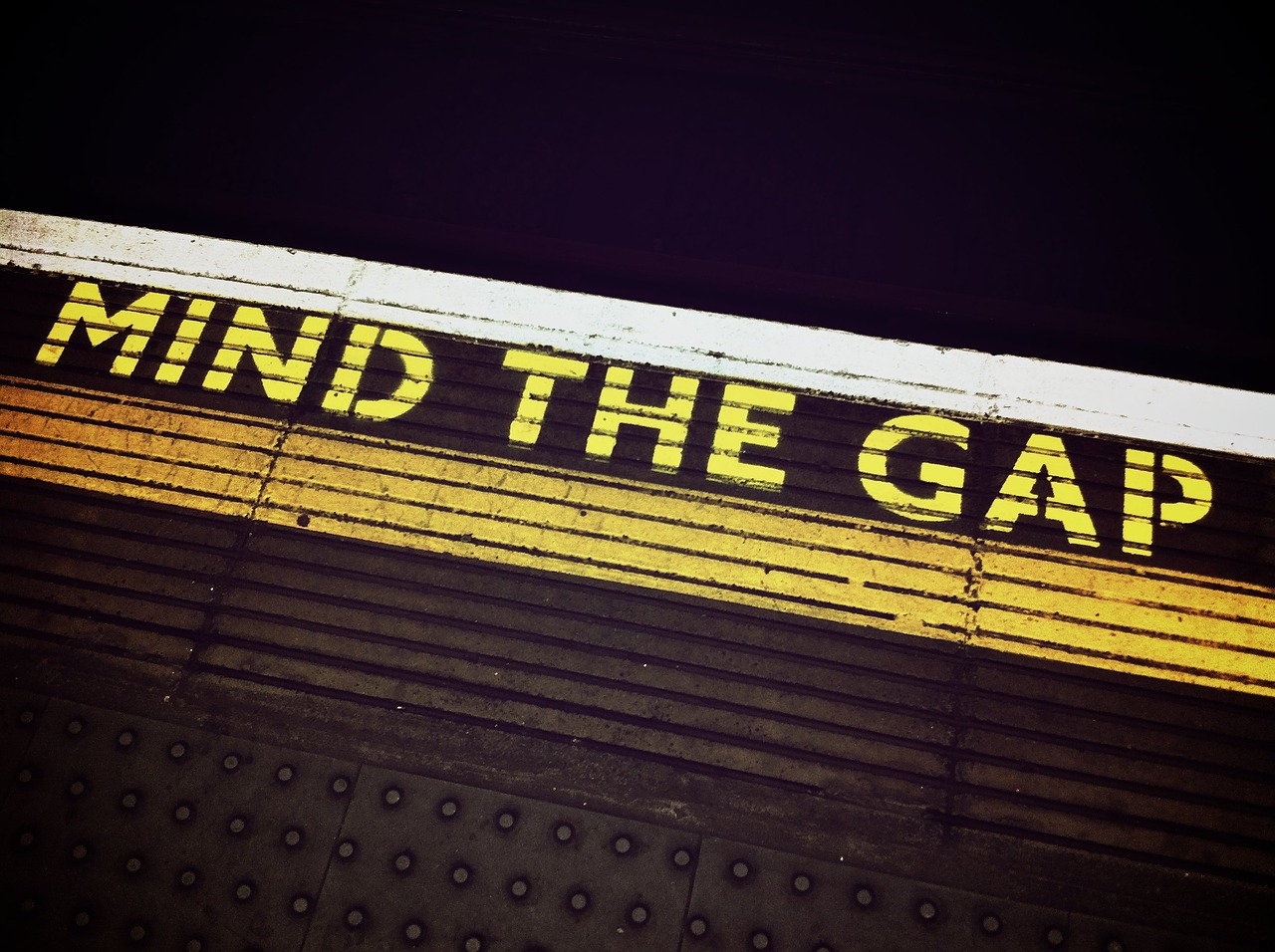 mind the gap london underground free photo