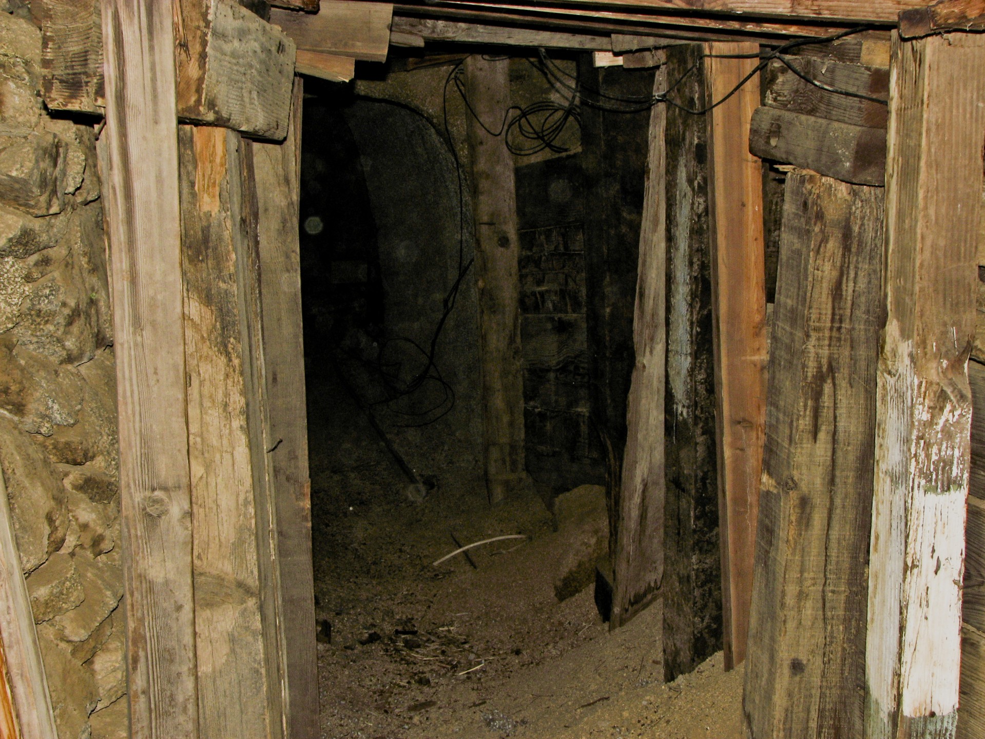 mine shaft wood free photo