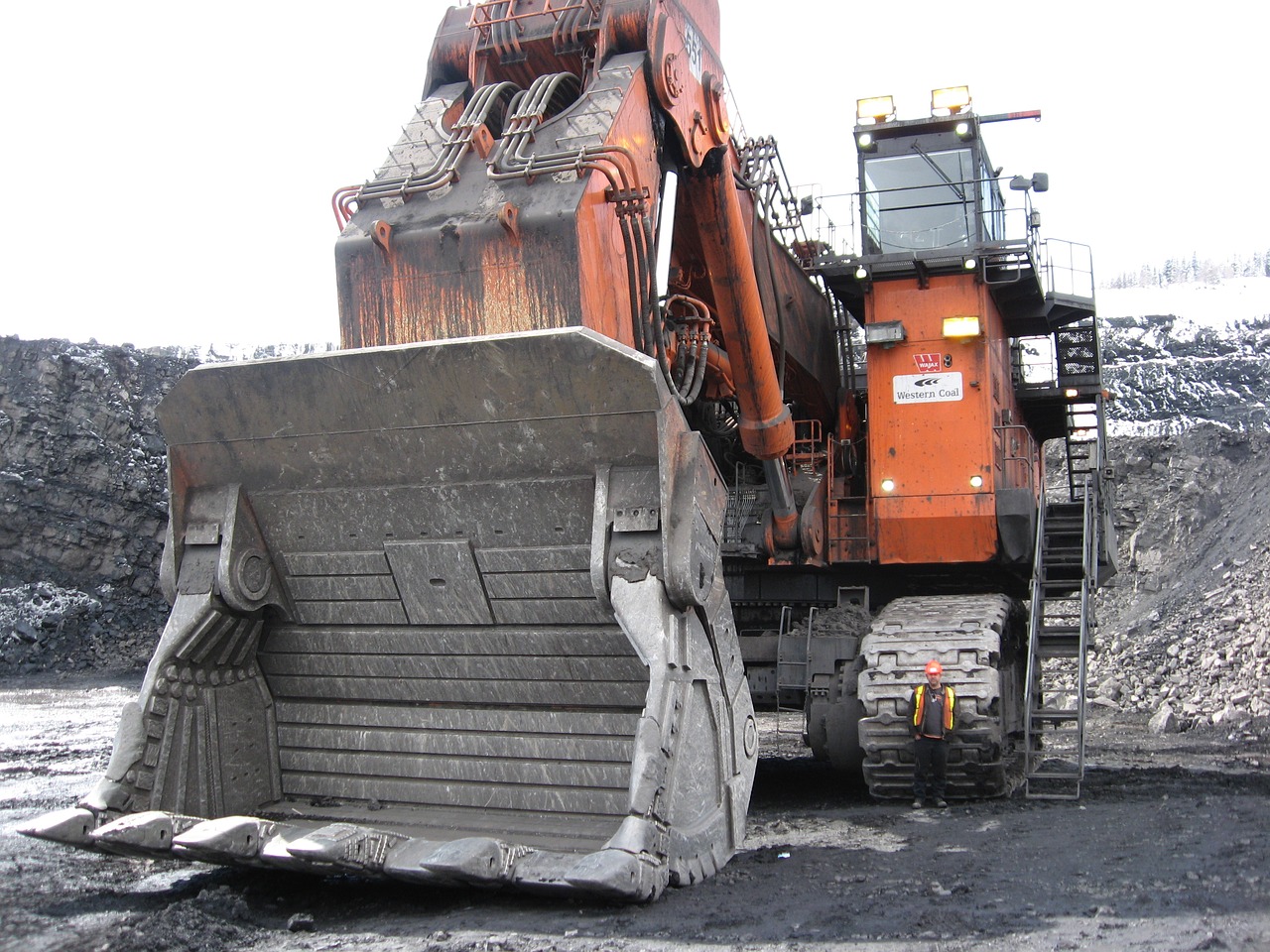 excavator hitachi 8000 huge free photo