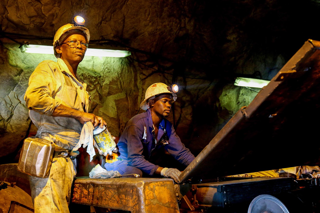 mining  underground  miners free photo