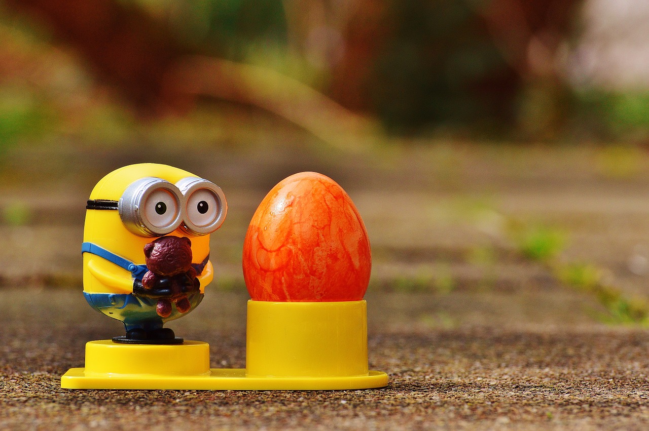 minion easter egg cups free photo