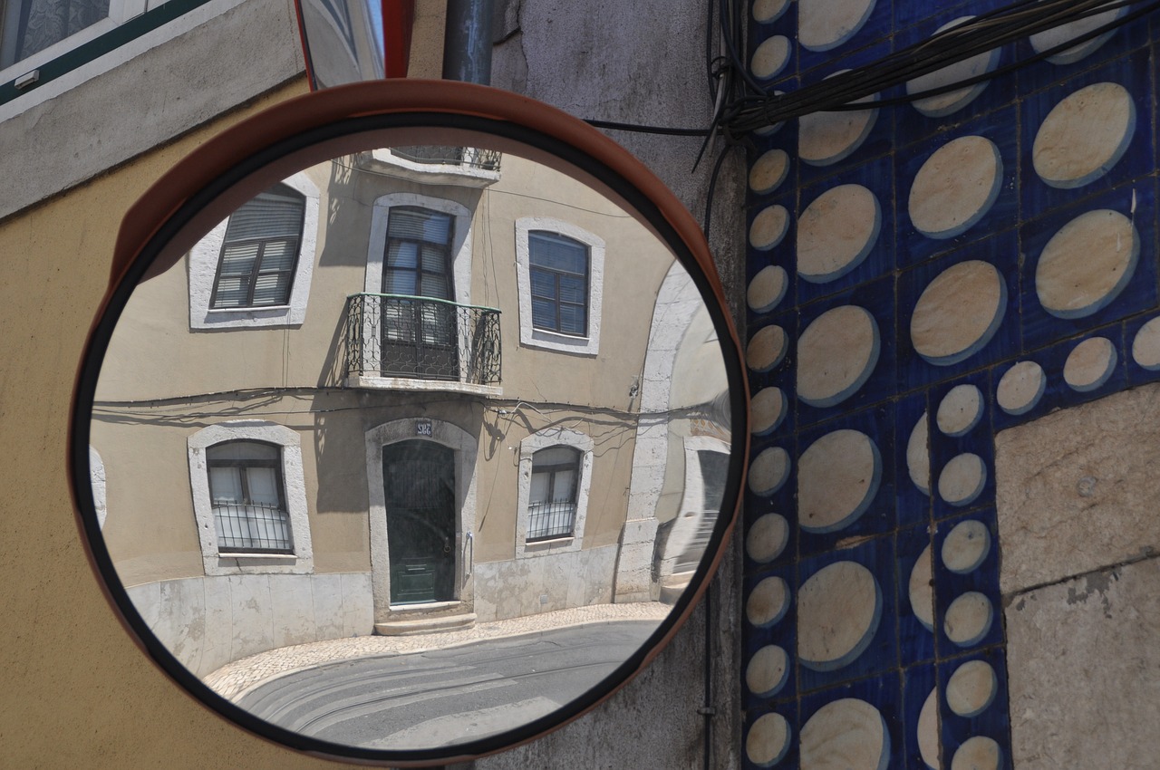 mirror house facade mirroring free photo