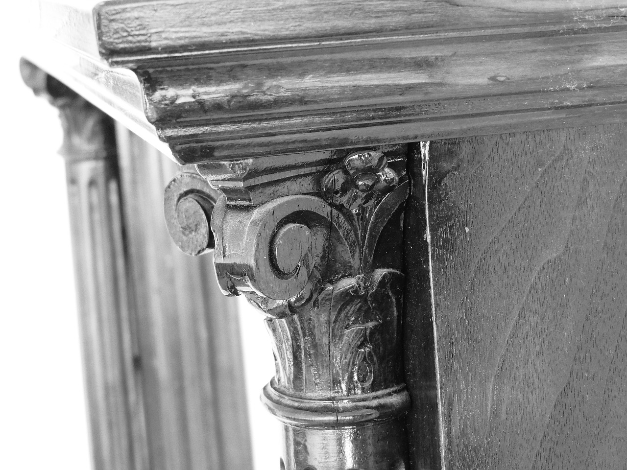 mirror old ornamentation free photo