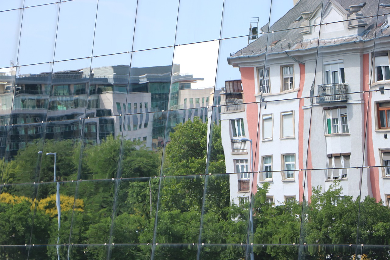 mirror house city free photo