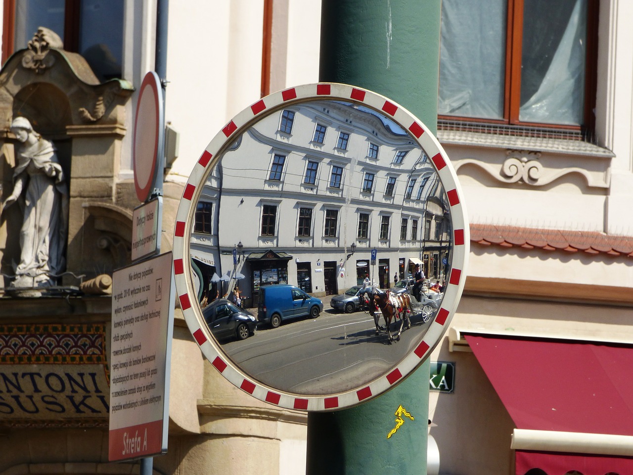 mirror reflection street free photo