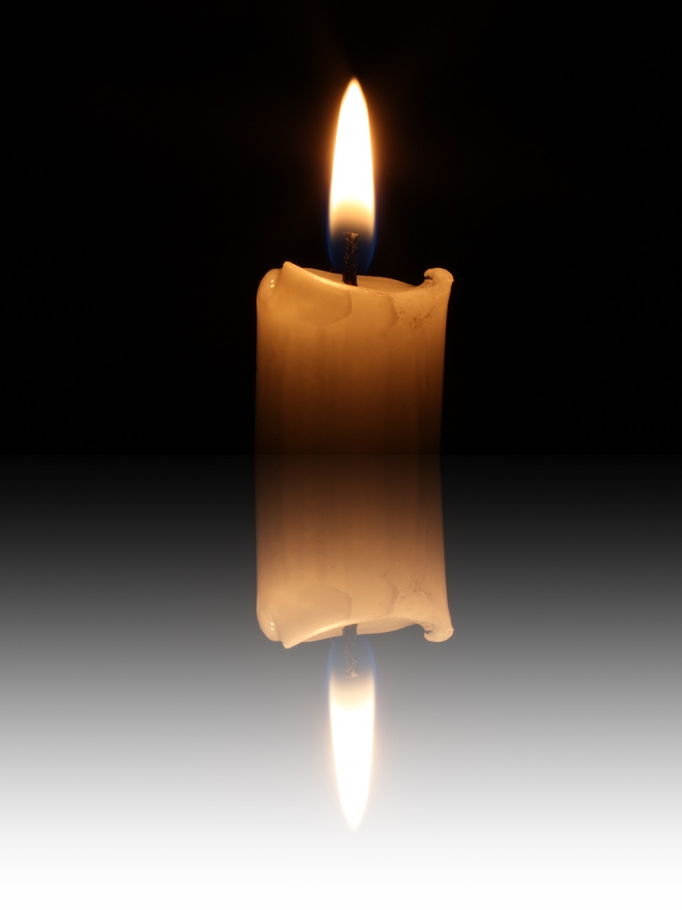 mirroring candle candlelight free photo