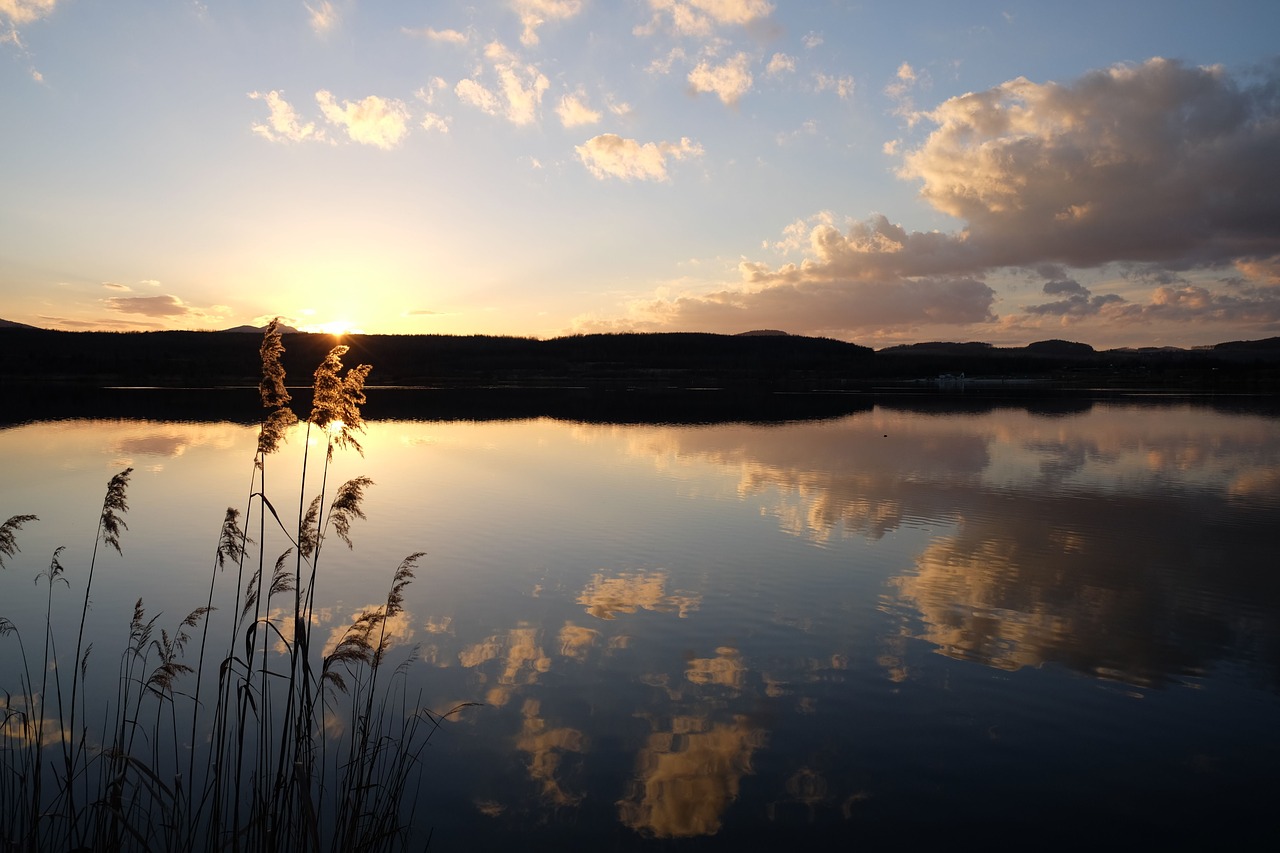 mirroring mirror lake free photo