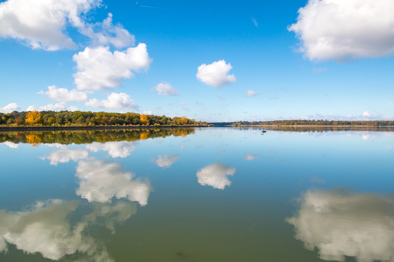 mirroring lake autumn free photo