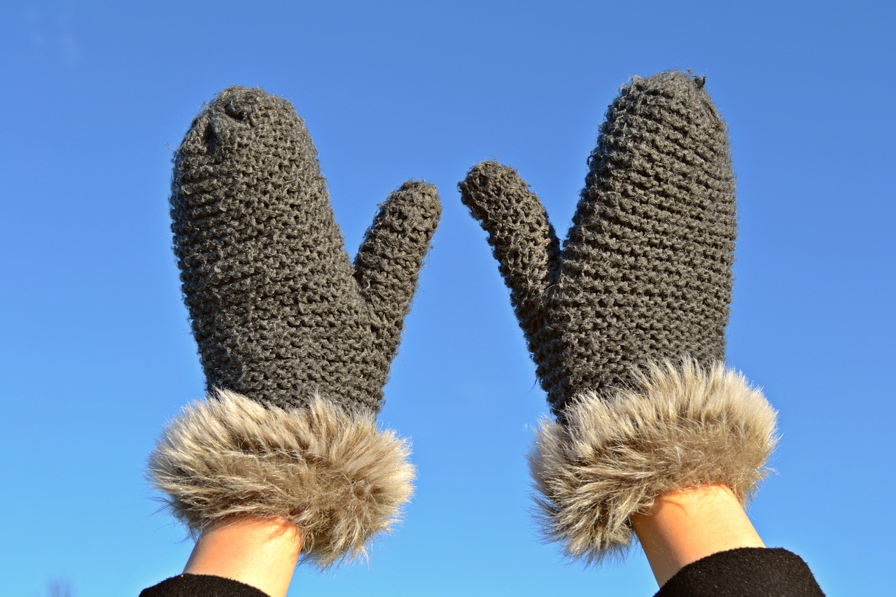 mittens gloves knitted free photo