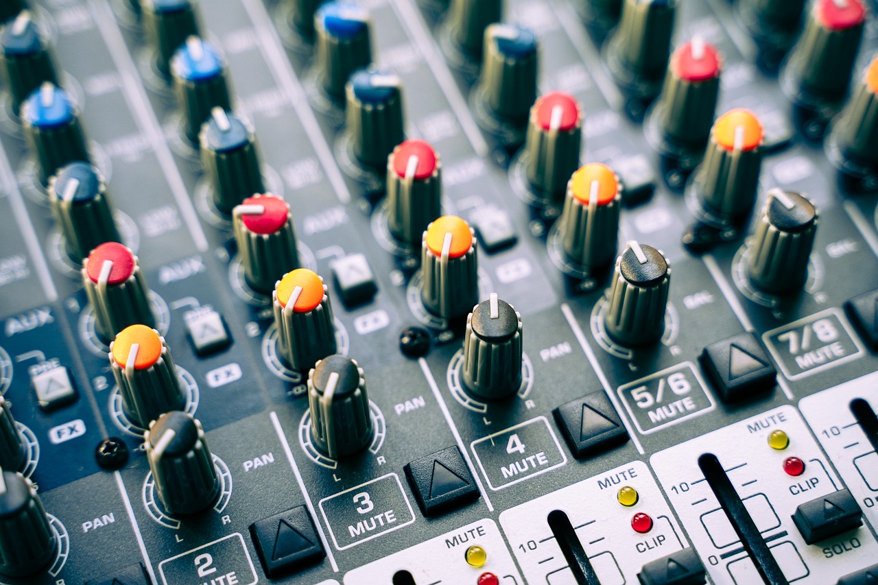 mixer  dj  controller free photo