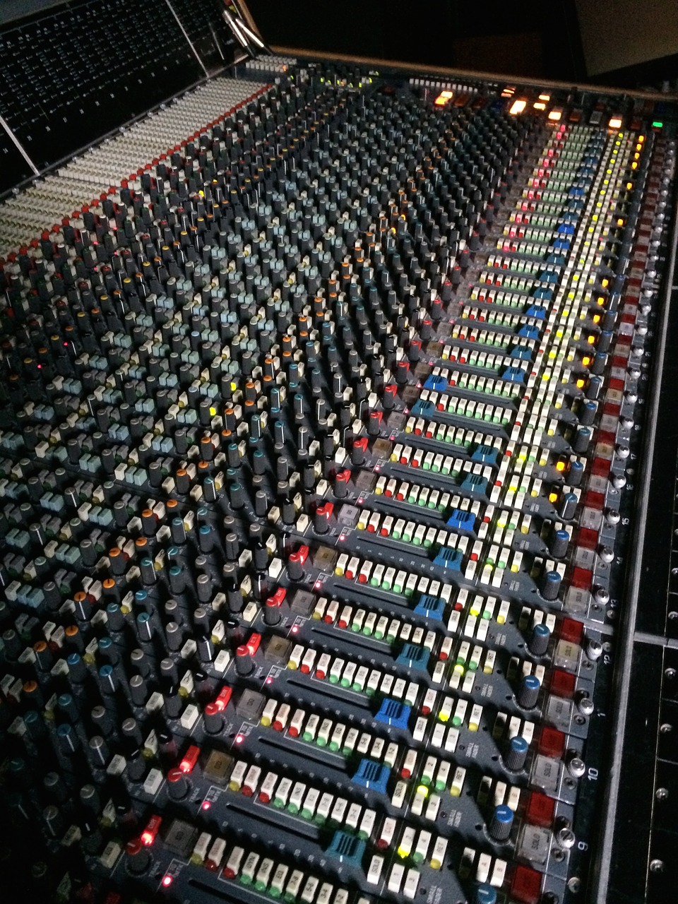 mixer studio audio free photo