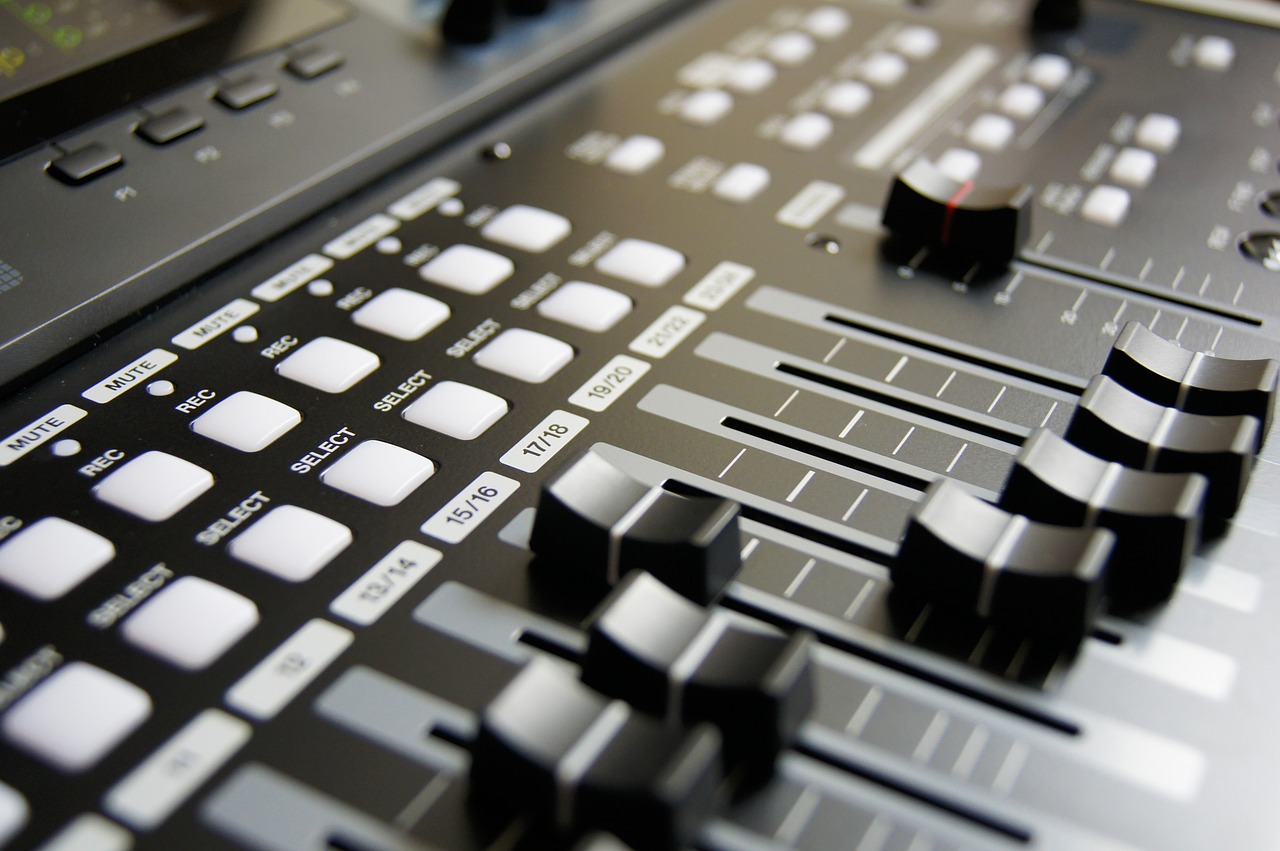 mixing table-mixing music free photo