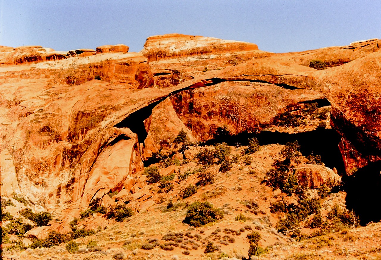 moab arch rock free photo