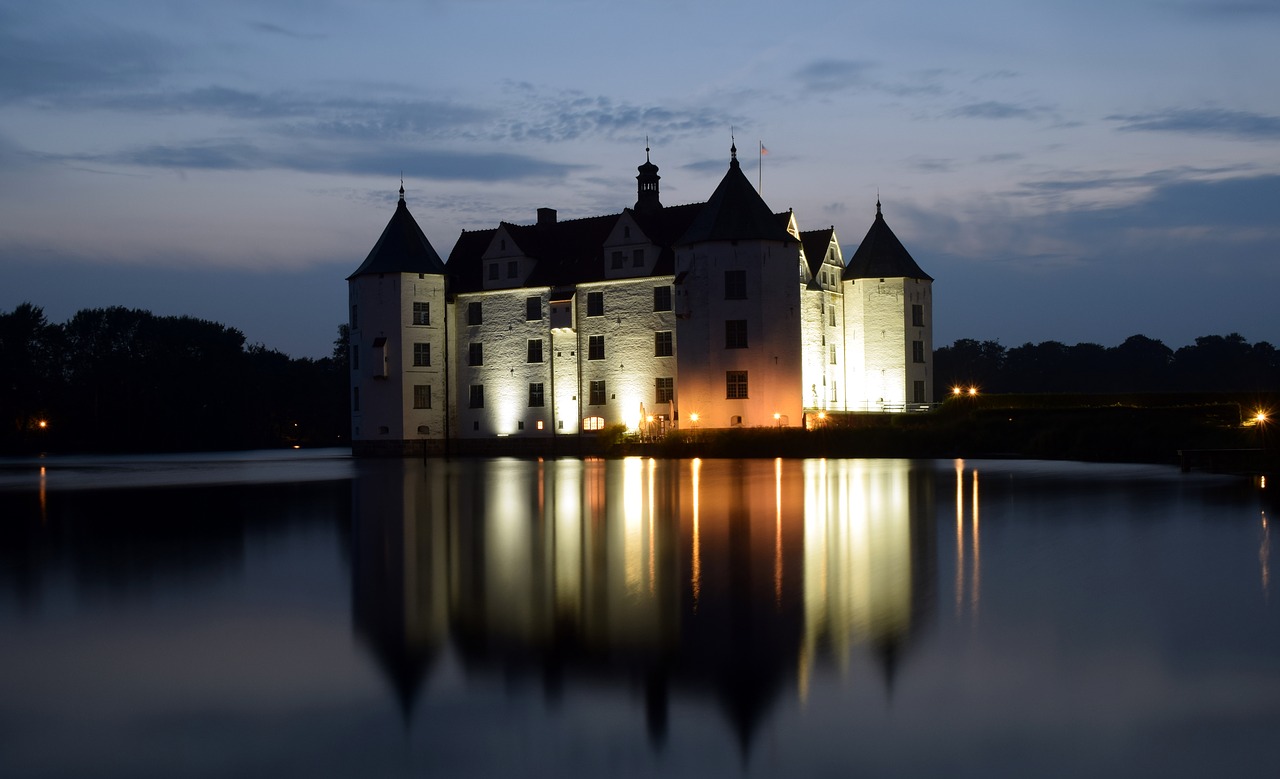 moated castle water glücksburg free photo