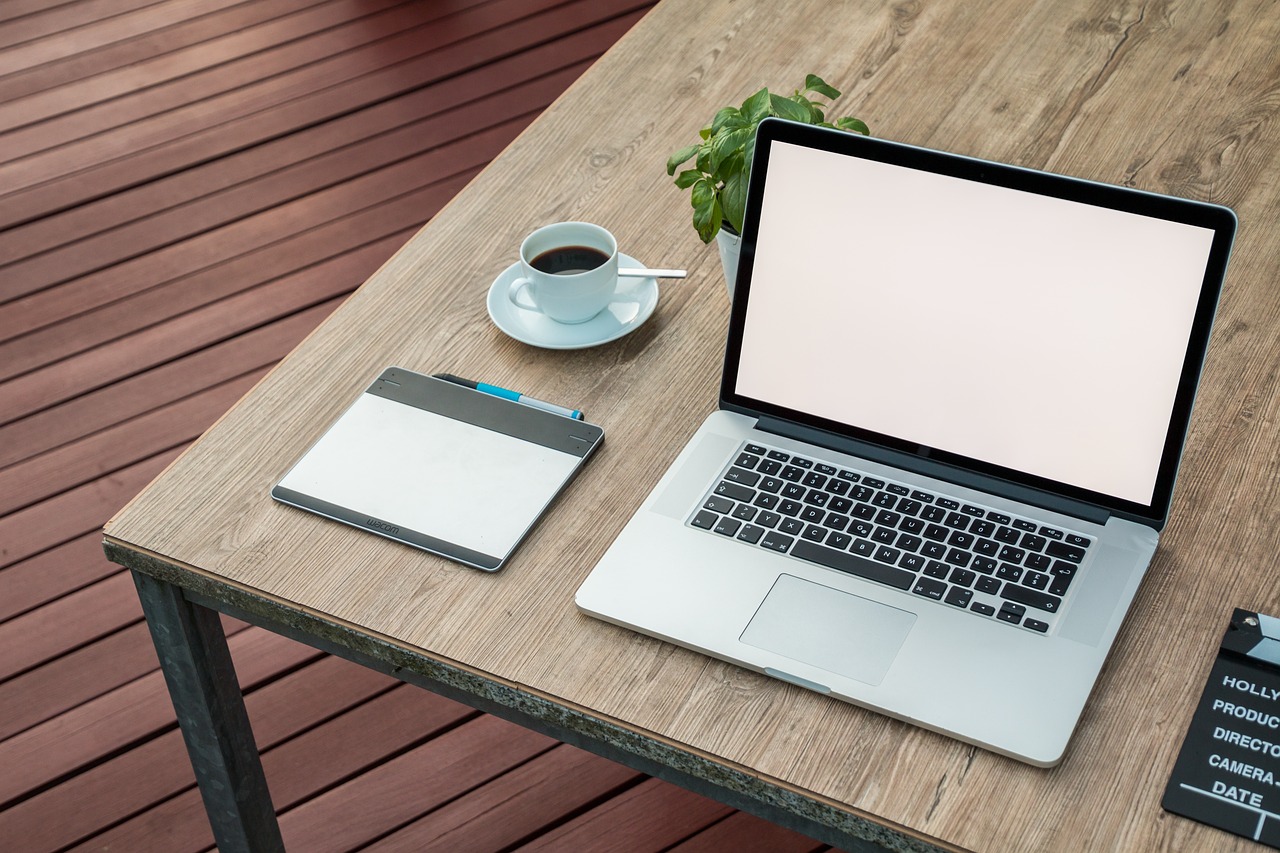 mockup laptop photoshop free photo