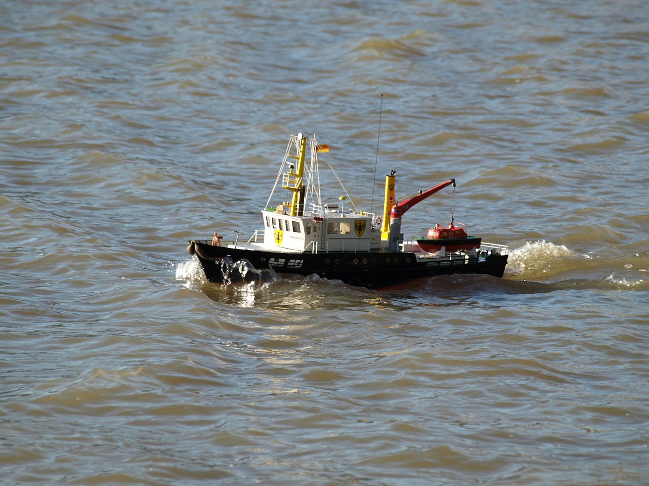 model boat hobby water free photo