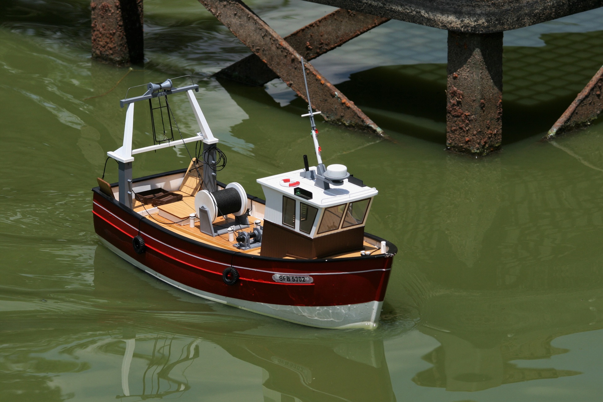 boat model pond free photo