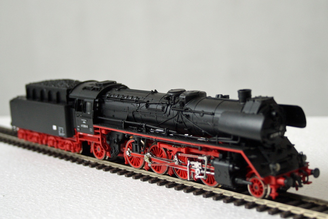 model railway steam locomotive railway free photo