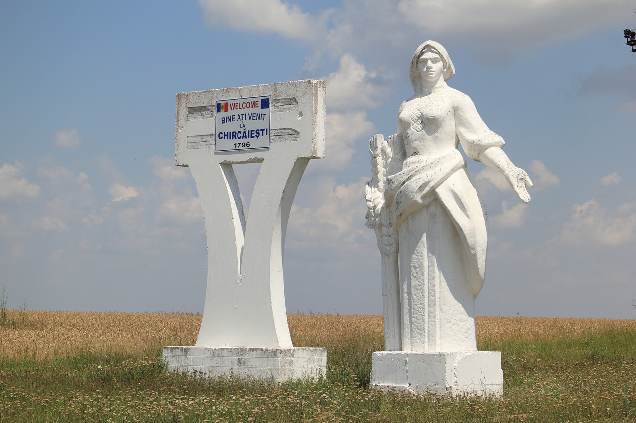 moldova roadside statue free photo