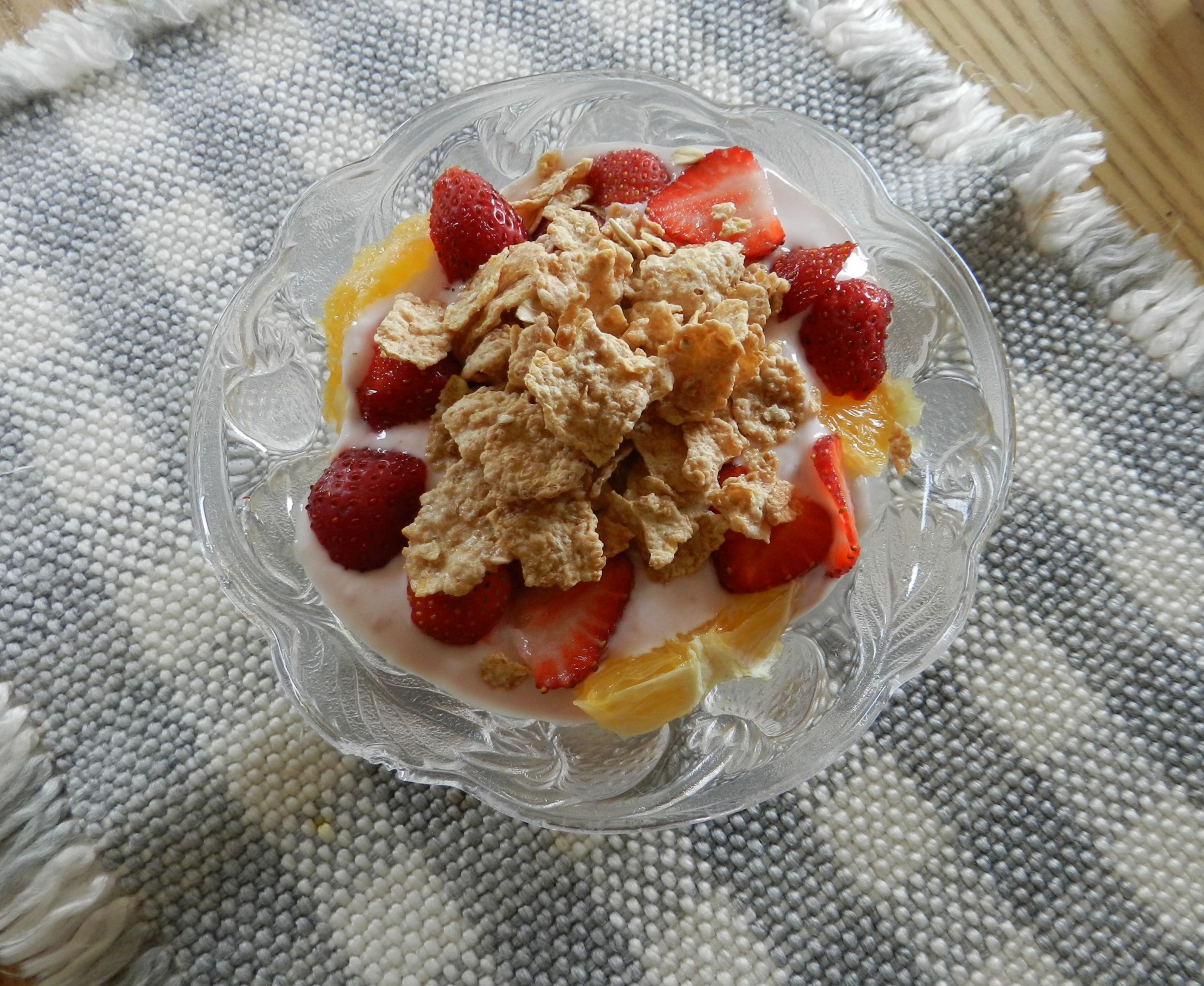lunch yogurt strawberries free photo