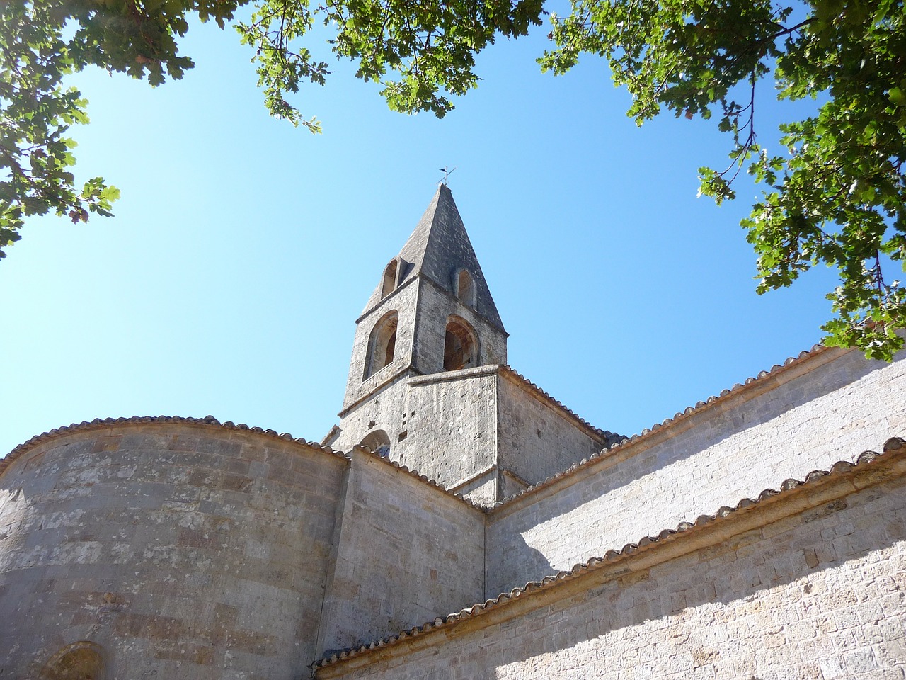 monastery provence chapel free photo
