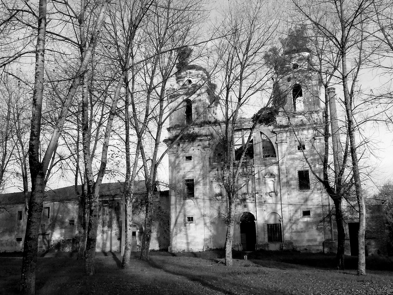 monastery abandoned monument free photo
