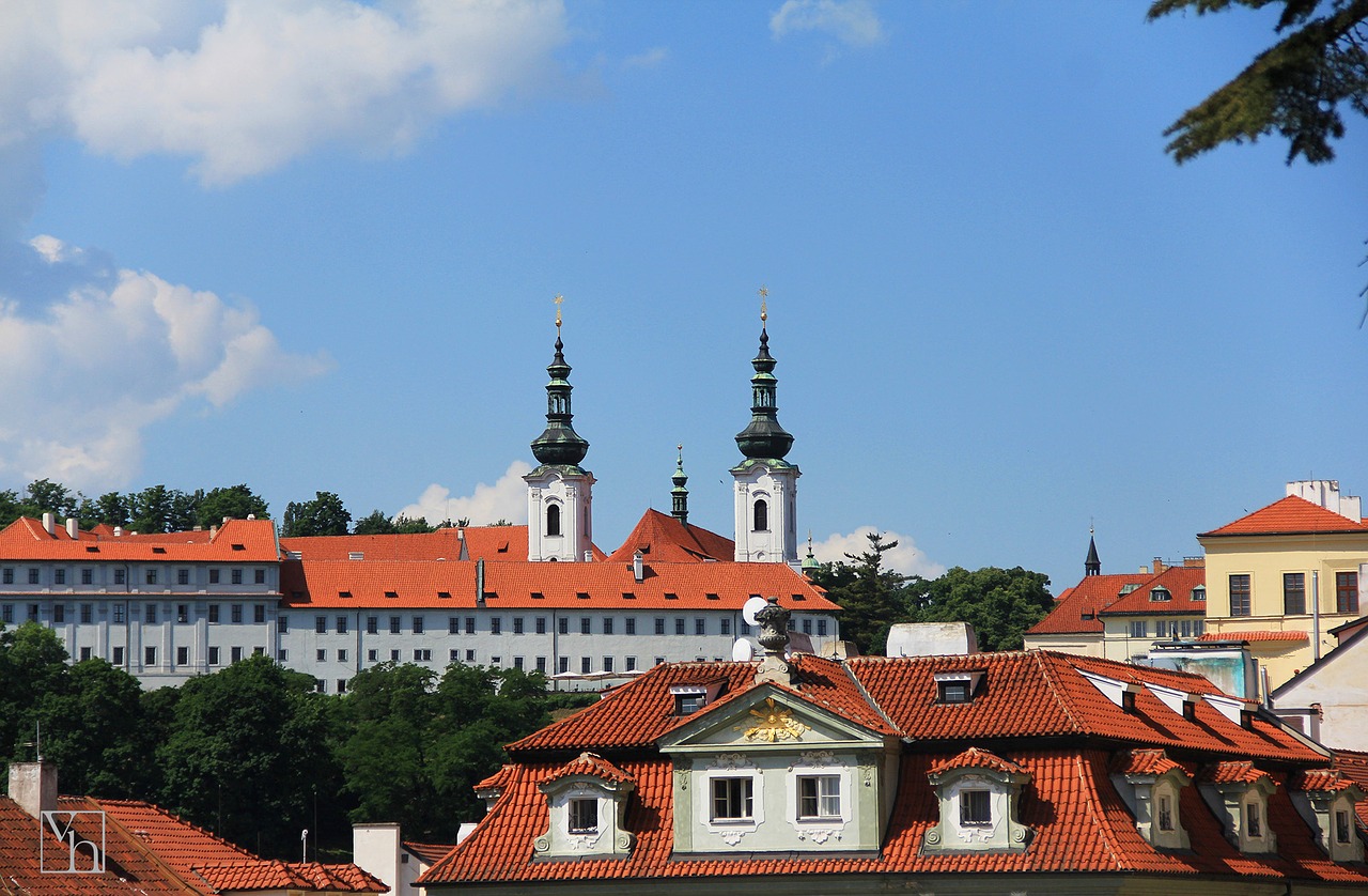 monastery  prague  czechia free photo