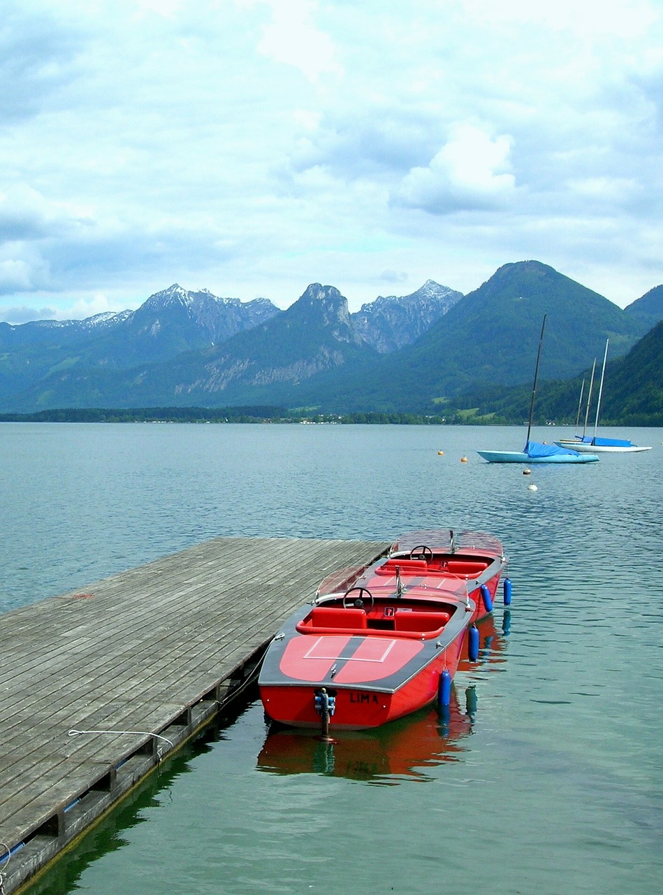 mondsee lake powerboat free photo