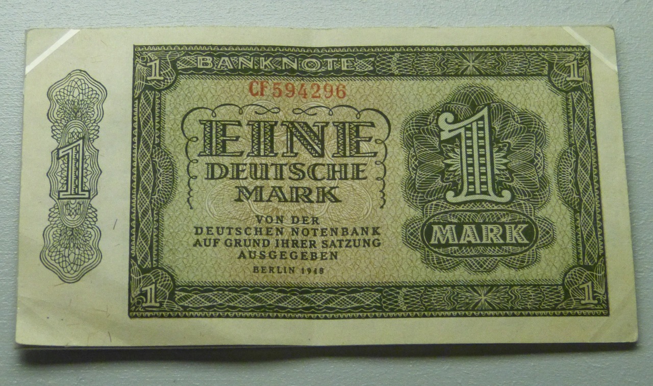 money dollar bill banknote free photo
