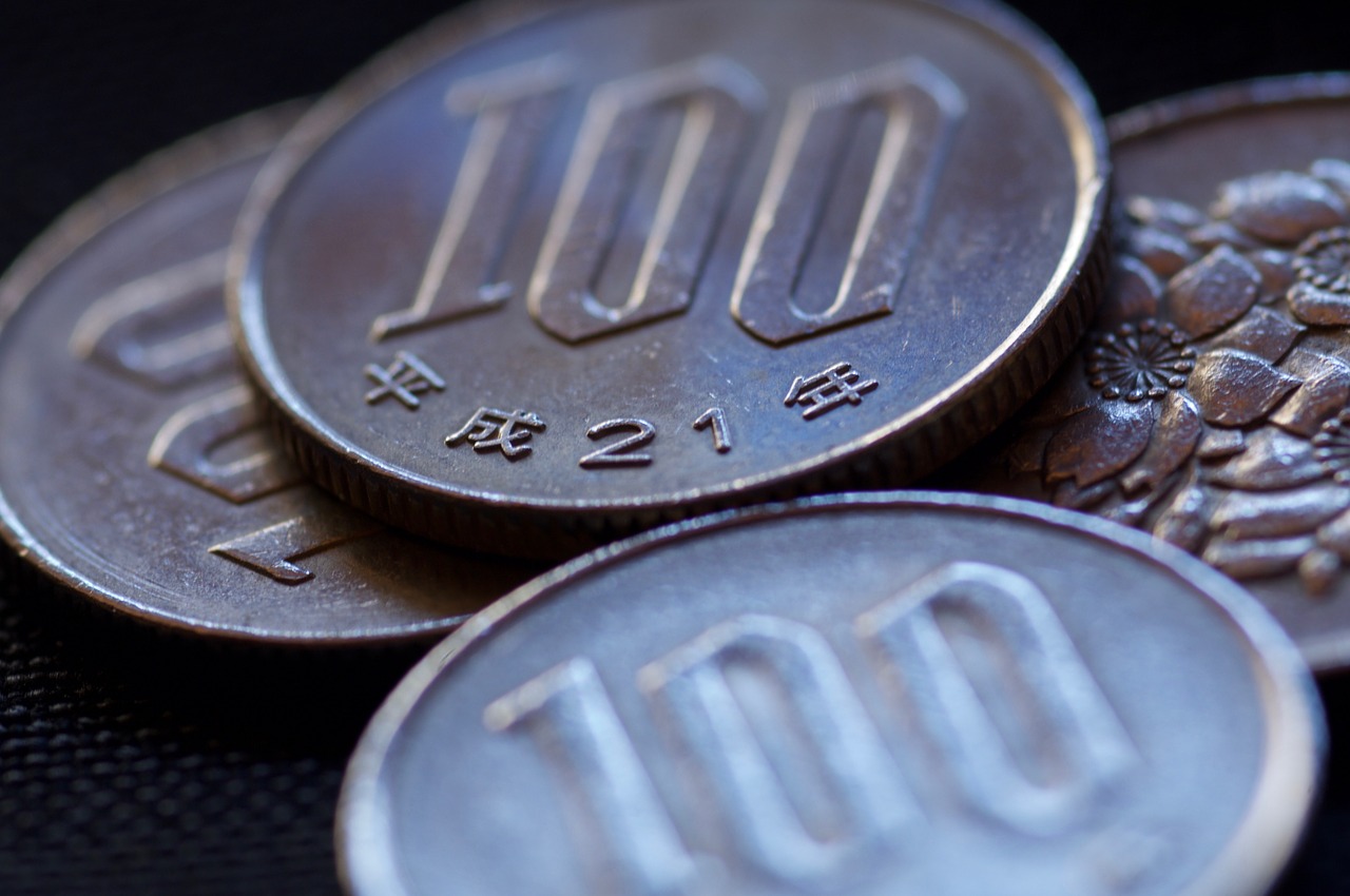 Download free photo of Money,coin,yen,loose change,cash - from needpix.com