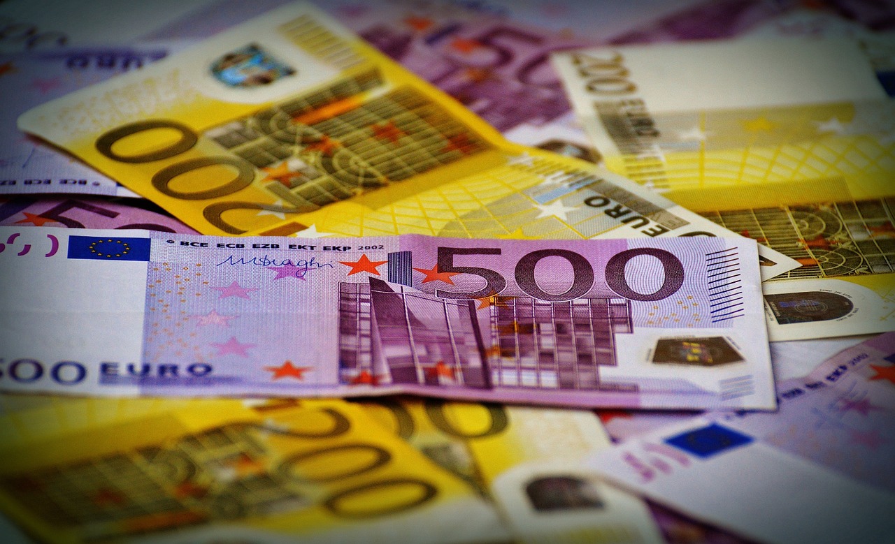 money seem euro bills free photo