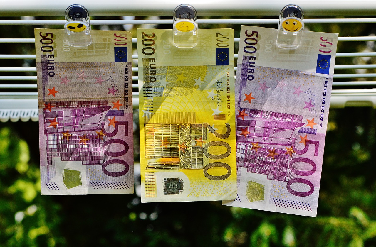 money seem euro bills free photo